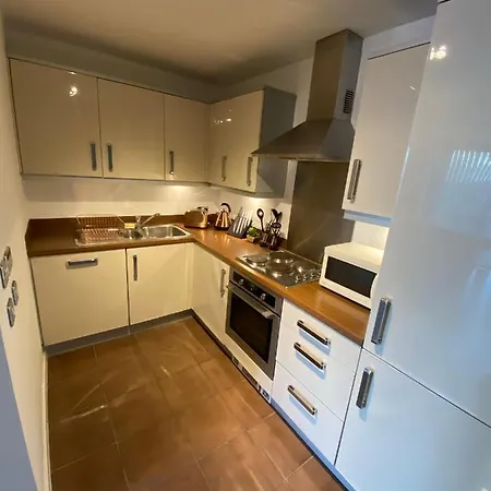Tailor That Property - Chelsea House Milton Keynes Exterior photo